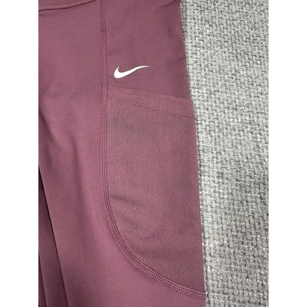 Nike Pro Leggings Womens Medium Mulberry Dri Fit Pockets 7/8 DN4691-533